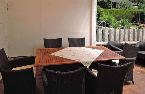 Lissendorf House | Holiday Home in Eifel with Sauna Access
