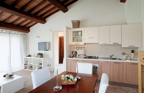 Foligno House | Holiday Home in Foligno With Pool & BBQ