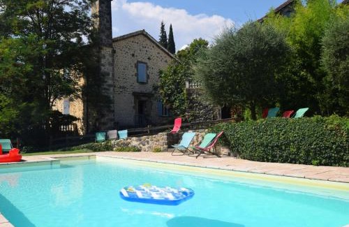 Pont-de-Labeaume House | Holiday Home in Ardèche near Château Ventadour