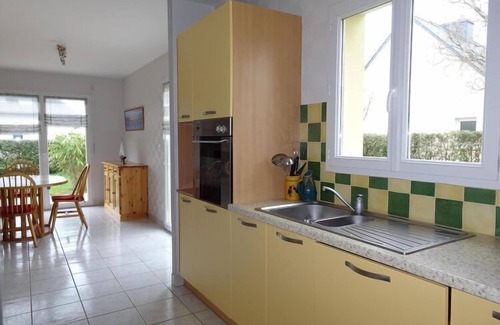 Le Tour-du-Parc House | Holiday Home in Rhuys near Plage de Rouvran