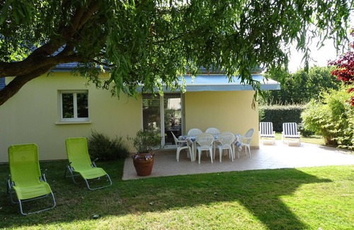 Le Tour-du-Parc House | Holiday Home in Rhuys near Plage de Rouvran
