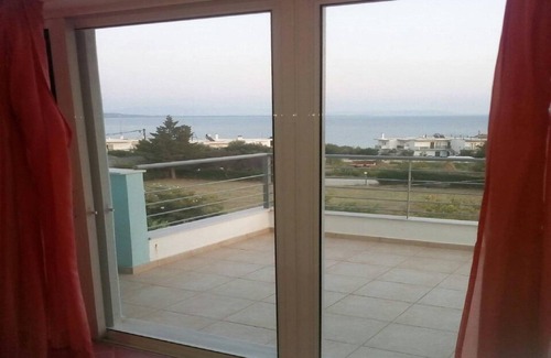 Zalongo House | Holiday Home in Greece near the Beach