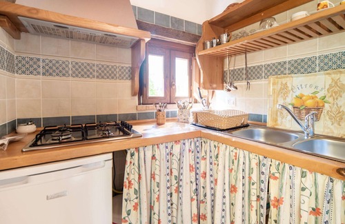 Stilo House | Holiday Home in Guardavalle Near River