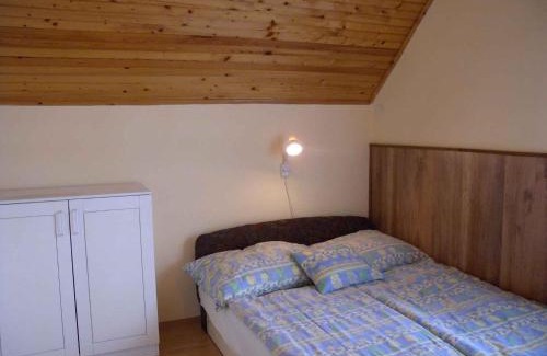 Balatonmariafurdo House | Holiday home in Balatonmariafürdo 33086