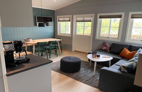 Kinsarvik House | Holiday home in Kinsarvik with sea view