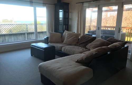 Leigh House | Holiday home in Leigh seaside village