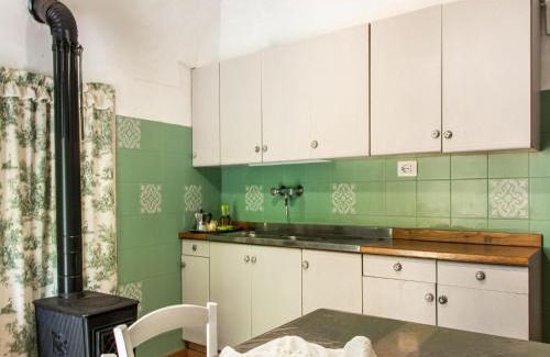 Calizzano House | Holiday Home in Liguria near Barbottina Forest
