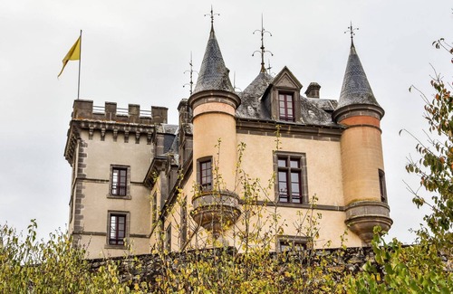 Miremont House | Holiday home in Miremont with garden