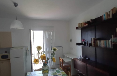 Camposoprano House | Holiday Home in Moneglia near Beach