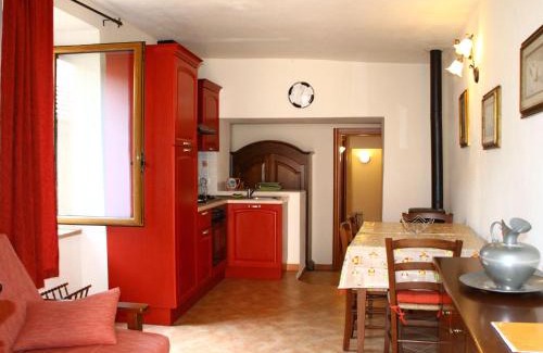 Mulazzo House | Holiday Home in Mulazzo near Tuscan Castles