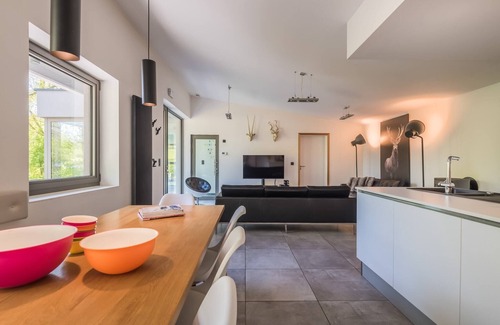 Somme-Leuze House | Holiday Home in Noiseux with Indoor Pool