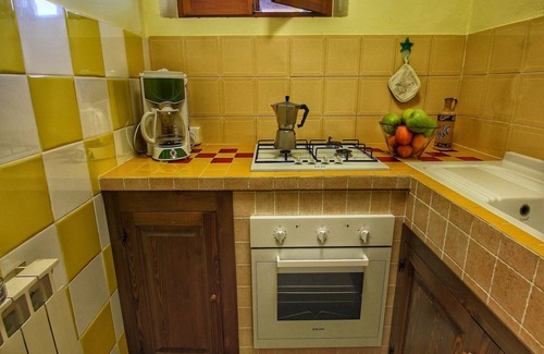 Paciano House | Holiday Home in Paciano near Lake Trasimeno