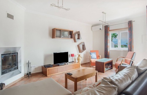 Atalaia House | Holiday home in Santa Bárbara with garden and terrace