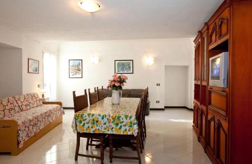 Rio House | Holiday Home in Sesta Godano near Nature Reserve