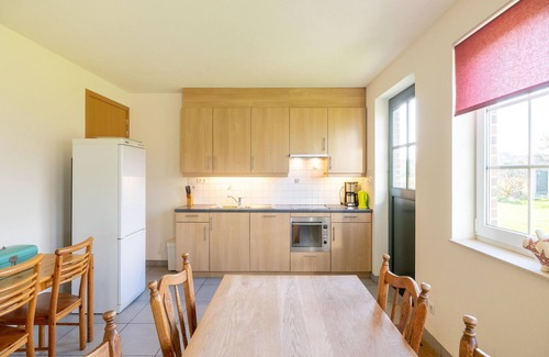 Sint Kruis House | Holiday home in Sint Kruis with a garden