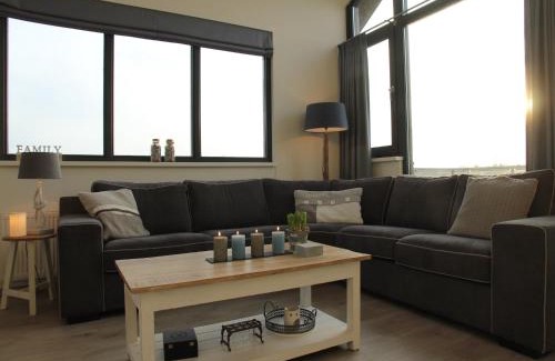 Stavoren House | Holiday Home in Stavoren with Jetty