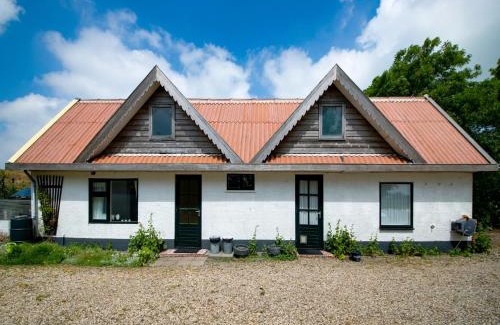 t Zand House | Holiday home in surroundings nearby the coast, cleaning included
