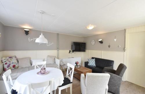 t Zand House | Holiday home in surroundings nearby the coast, cleaning included