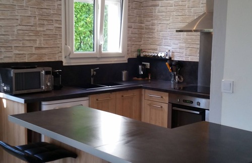 Larmor-Baden House | Holiday home in the heart of the Gulf of Morbihan, beaches on foot.