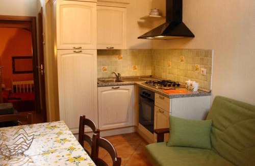 Mulazzo House | Holiday Home in Tuscany with Natural Pond