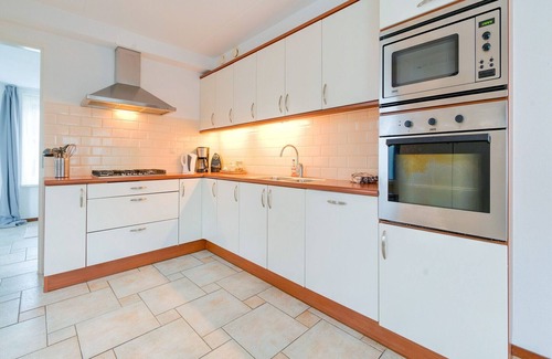 Zeewolde House | Holiday Home in Zeewolde near Forest