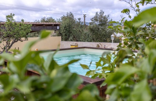 Viddalba House | Holiday Home "Incantevole Casa con Piscina" with Mountain View, Pool & Wi-Fi