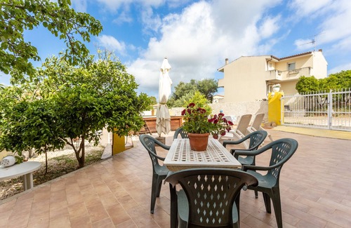 Viddalba House | Holiday Home "Incantevole Casa con Piscina" with Mountain View, Pool & Wi-Fi
