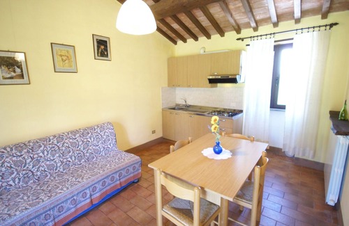 Fraccano House | Holiday Home in Città di Castello with Pool