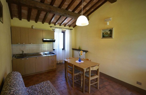 Fraccano House | Holiday Home in Città di Castello with Pool
