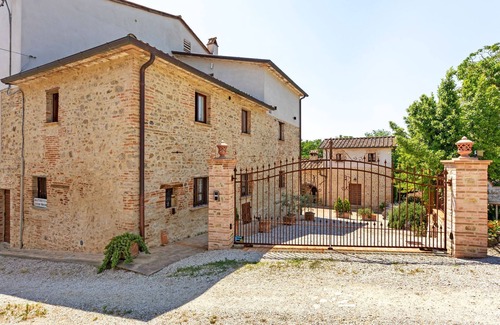 Citta di Castello House | Holiday Home in Umbria with Pool
