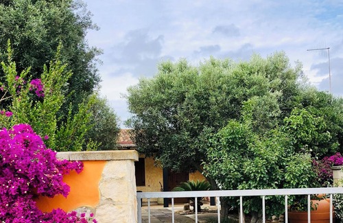 Sant'Anna Arresi House | Holiday home 5 minutes from the beach of porto pino & dunes of Is arenas biancas