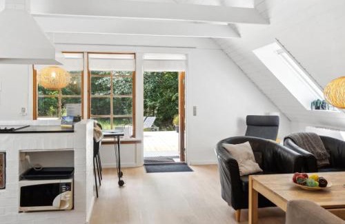 Hoensinge House | Holiday Home Jörn - 800m from the sea by Interhome