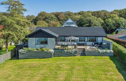 Lohals House | Holiday Home Jovana - 40m from the sea by Interhome