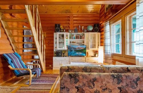 Saarijarvi House | Holiday Home Kalliorinne by Interhome