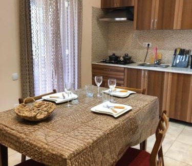 Artashavan House | Holiday Home Kanyon
