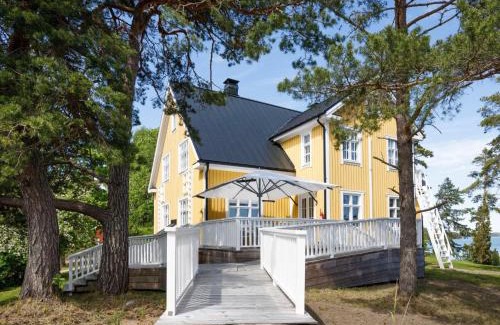 Pargas House | Holiday Home Kapteenin huvilat by Interhome