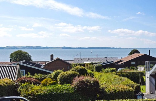 Ronde House | Holiday Home Kerstin - 400m from the sea by Interhome