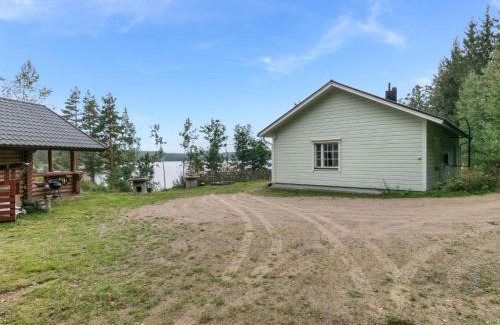 Lotjola House | Holiday Home Koivurinne by Interhome