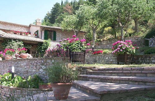 Assisi Apartment | HOLIDAY HOME "L'OASI" IN ASSISI - Private entrance, Garden with swimming pool
