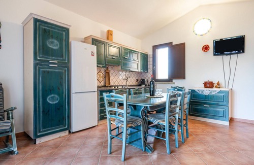 Castiadas House | Holiday Home 'L'olivo' with Private Terrace, Private Garden and Air Conditioning