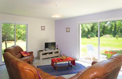 Civrac-en-Medoc House | Holiday Home La Casita by Interhome