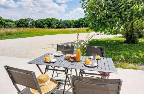 Ploneour-Lanvern House | Holiday Home La Trélennoise by Interhome