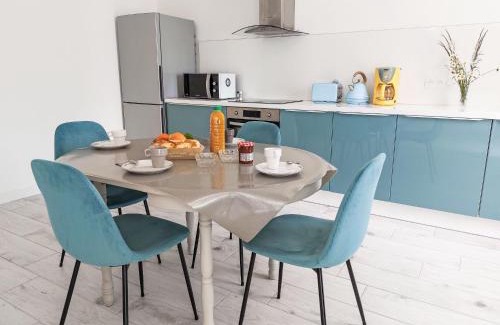 Ploneour-Lanvern House | Holiday Home La Trélennoise by Interhome