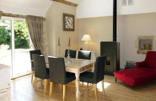 Monteaux House | Holiday Home La Marlaude - MNX201 by Interhome