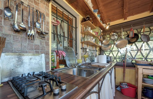 Montespertoli House | Holiday Home 'La Tana Del Porcospino' with Pool, Terrace and Air Conditioning