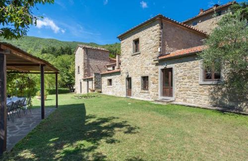 Pieve di Chio House | Holiday Home La Vittoria by Interhome