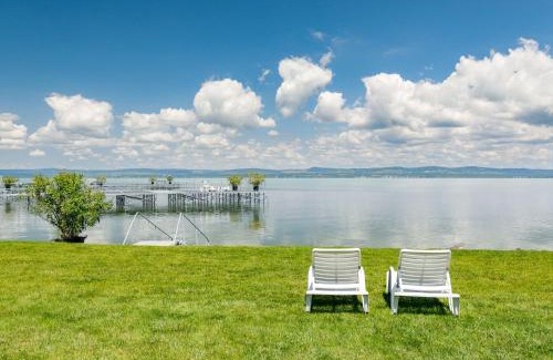 Balatonoszod House | Holiday Home Lavender by Interhome