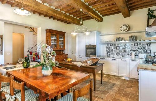 Molazzana House | Holiday Home Le Bore - CNG123 by Interhome