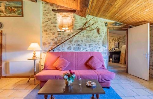 Roche-Saint-Secret House | Holiday Home Le Cèdre by Interhome