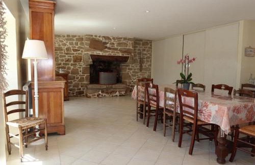 Belz House | Holiday Home Le Gite des Oyats by Interhome